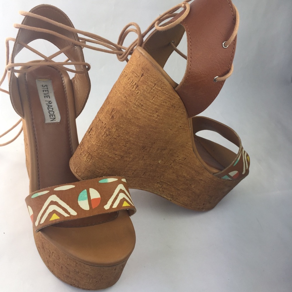 Wedge heels